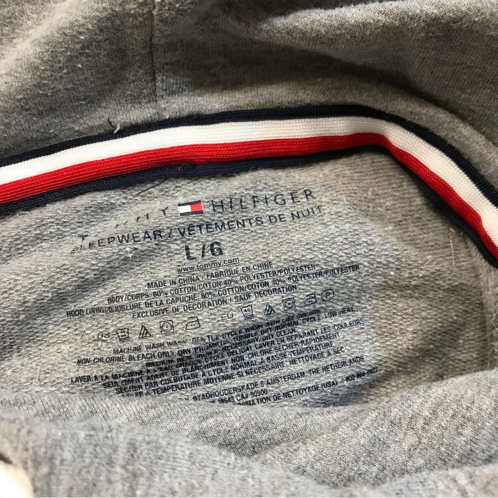 Rare Tommy Hilfiger Hoodie View 3